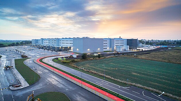 Stavitel průmyslových hal Panattoni předal společnosti Amazon do užívání unikátní logistické centrum v Kojetíně.