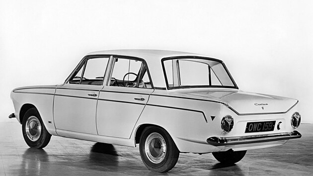 Ford Cortina se prod�vala i u n�s prost�ednictv�m Mototechny a Tuzexu.