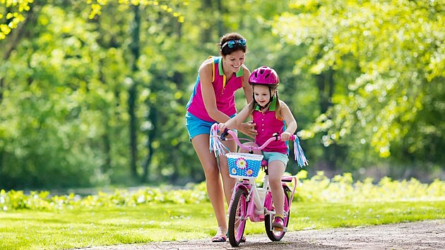 Ať už dítě šlape na kole, nebo drandí na odrážedle, je nutné stanovit jasná...