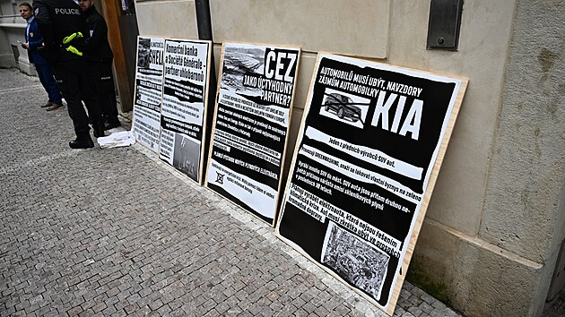 Protest ekologickch organizac ped Green Deal Summitem v Praze. (26. z 2022)