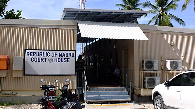 Nauru mezi ministáty z hlediska rozlohy zastupuje třetí pozici, a to za Vatikánem a Monakem.