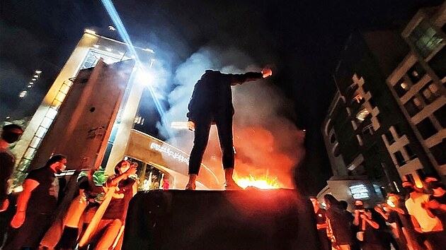 rnci a rnky protestuj v ulicch Tehernu pot, co zemela zaten Mahs Amnov. (22. z 2022)