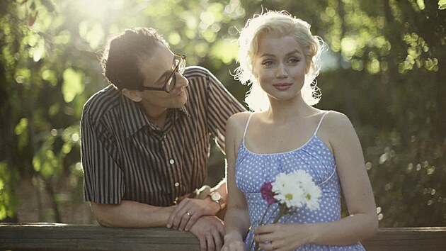 Ana de Armas ve filmu Blond�nka (2022)