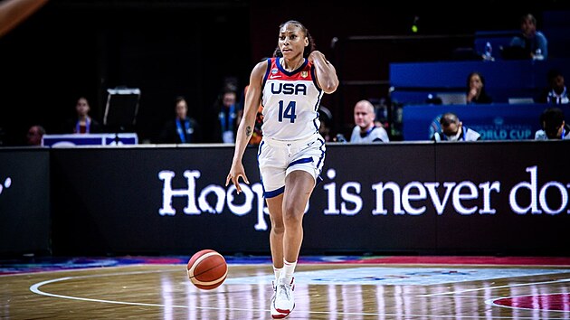 Americk basketbalistka Betnijah Laneyov v zpase svtovho ampiontu.