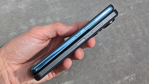 Asus Zenfone 9 a Samsung Galaxy S22