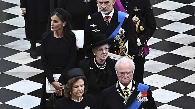 Dnsk krlovna Margrethe II. a dal evropt monarchov na pohbu britsk krlovny Albty II. (Londn, 19. z 2022)
