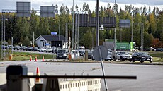 Kolony před rusko-finskou hranicí u přechodu Lappeenranta (22. září 2022)