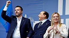 Zástupci italských krajně pravicových stran Matteo Salvini, Silvio Berlusconi a...