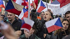 Demonstrace �eská republika na 1. míst� s názvem Nenásilná revoluce v Praze....