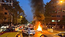 Íránci v Teheránu protestují proti vlád poté, co v policejní vazb zemela...