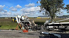 Jednoho z �idi�� musel do nemocnice transportovat vrtulník.