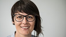 Marta Martinová (bezp. za Piráty) je �editelkou obecn� prosp�né spole�nosti...