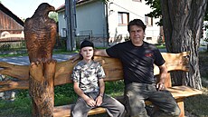 Dřevořezbář Libor Belfín žije ve Výrově nedaleko Švihova na Klatovsku. Práce se...