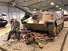 Dalí konstrukcí na základ eskoslovenského tanku LT-38 je stíha tank...