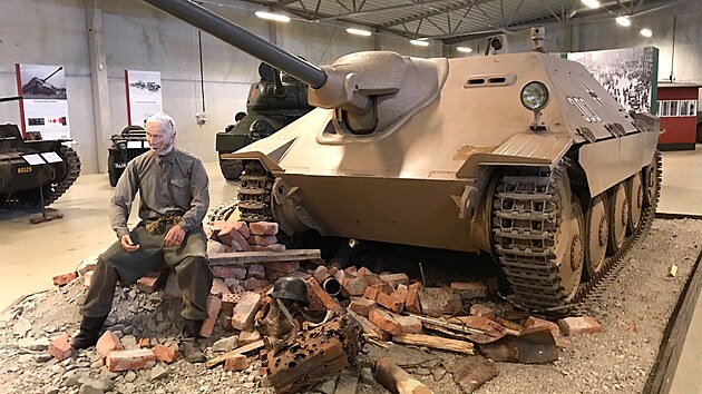 Další konstrukcí na základě československého tanku LT-38 je stíhač tanků Hetzer, který se vyráběl na konci druhé světové válce v Protektorátu.