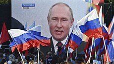 Rusové v Sevastopolu na Krymu sledují Putinův projev k anexi ukrajinských... | na serveru Lidovky.cz | aktuální zprávy