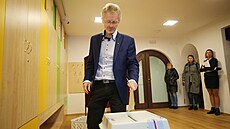 Předseda Senátu Miloš Vystrčil odevzdal svůj hlas ve 2. kole senátních voleb.... | na serveru Lidovky.cz | aktuální zprávy