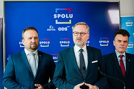 Koalice SPOLU (ODS, KDU-SL a TOP 09) pedstavila kandidáty, které podpoí v...