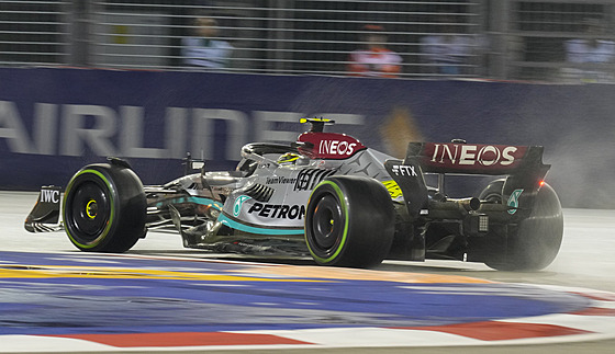 Lewis Hamilton na trati Velké ceny Singapuru