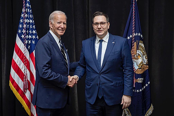 Český ministr zahraničí Jan Lipavský s americkým prezidentem Joe Bidenem.