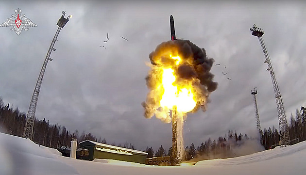 Rusko opět předvádí jaderné zbraně, cvičí s balistickými raketami Jars
