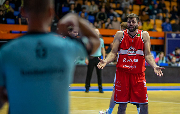 Kapitán pardubických basketbalistů Švrdlík v sestavě nechybí přes sedm let