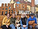 Pivn� sv�tek v Plzni. Lid� slavili 180 let od uva�en� prvn� v�rky piva Pilsner...