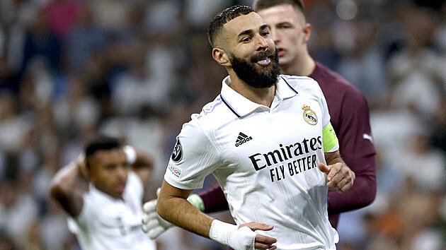 Karim Benzema z Realu Madrid v zpase proti achtaru Donck.