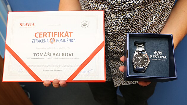 Ocenn stean Tom Balek dostal certifikt a hodinky.