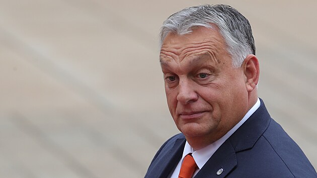 Příjezd státníků na první jednání širšího formátu evropských zemí. Český premiér Petr Fiala a Viktor Orbán maďarský premiér. (6. října 2022)