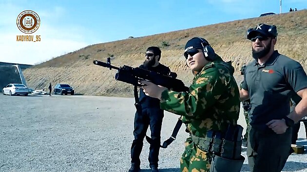 Na frontu polu sv syny, prohlsil Kadyrov. Je jim 14, 15 a 16 let.