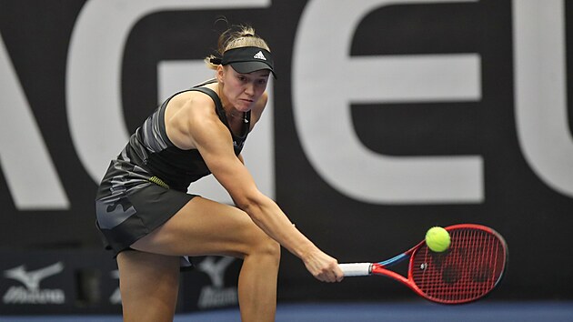 Jelena Rybakinov pi semifinle turnaje v Ostrav.