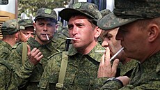 Sevastopol. Odjezd povolaných rezervistů během částečné mobilizace v Rusku (27....