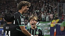 Jota ze Celtiku (uprost�ed) slaví se spoluhrá�i vst�elený gól proti Lipsku.