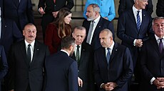 Prezident Erdogan se sešel s arménským premiérem  a ázerbájdžánským... | na serveru Lidovky.cz | aktuální zprávy