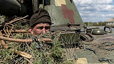 Ukrajinský voják v tanku se připravuje na zteč východního města Lyman. (28.... | na serveru Lidovky.cz | aktuální zprávy