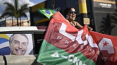 Fanynka levicového lídra a kandidáta na brazilského prezidenta Luize Inácia...