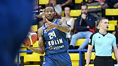 Lamb Autrey v dresu Kolína.