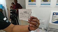 Jeden z výherc filipínské loterie s ísly 9-18-27-36-45-54.