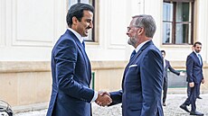 Premiér Petr Fiala a katarský emír Tamim bin Hamada Sání. (5. října 2022)