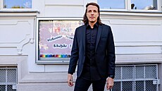 Prezidentský kandidát a �éf Strany piva Dominik Wlazny p�ed �kolou, ve které...