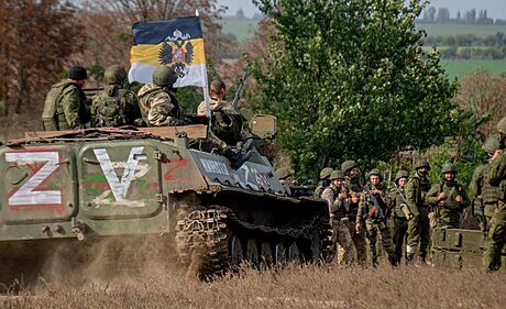 Výcvik mobilizovaných ruských rezervist v Chersonské oblasti