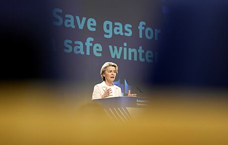 Pedsedkyn Evropské komise Ursula von der Leyenová na tiskové konferenci 20....