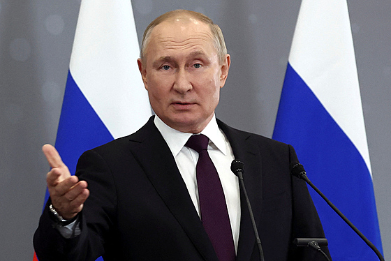 Ruský prezident Vladimir Putin pi projevu (14. íjna 2022)