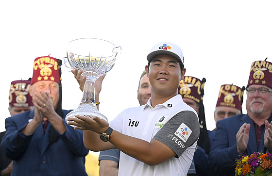 Korejský golfista Kim u-hjong slaví vítzství na turnaji Shriners Childrens...