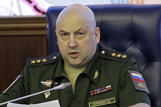 Bývalý nejvyí ruský velitel na Ukrajin Sergej Surovikin na snímku z roku 2017.