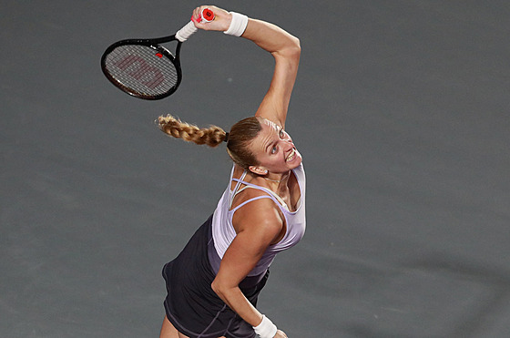 Petra Kvitová v utkání s Bernardou Peraovou v 1. kole turnaje v Guadalaja�e.