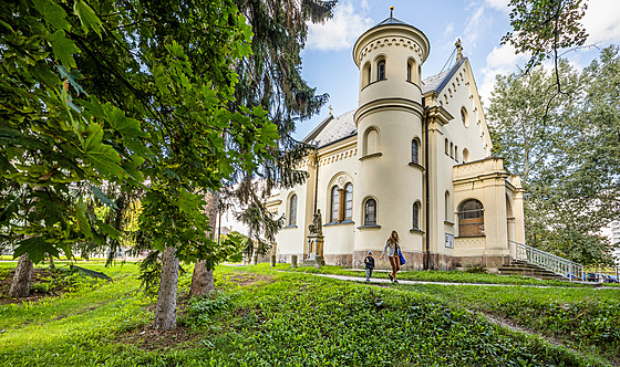 Kostel Neposkvrnného Poetí Panny Marie na hradeckém Roberku