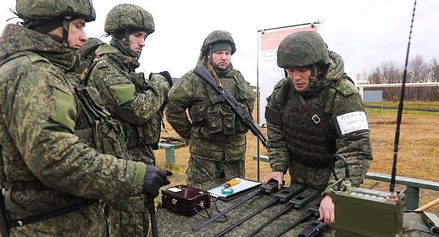 Stanné právo jako ukotvení ruské brutality. Putin už se bojí všeho, říká rusista