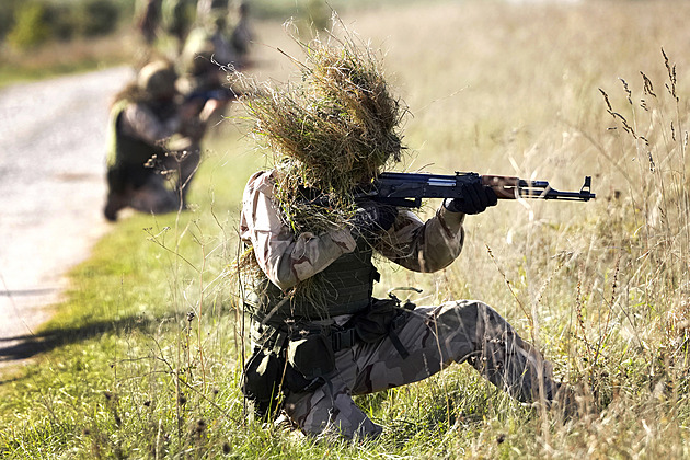 Francie vycvičí tisíce ukrajinských vojáků. Dodá i systémy protivzdušné obrany
